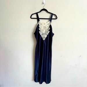 Val Mode lingerie Elegant Navy Blue Lace Trim Slip Dress size L long silky feel